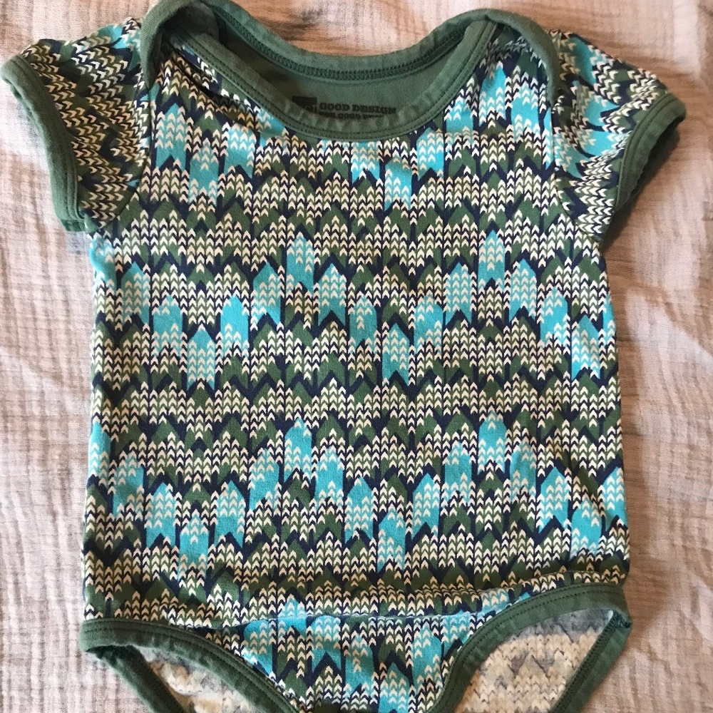 PACT onesie organic cotton 6-12 months